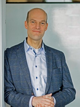 Dr. Georg Rau